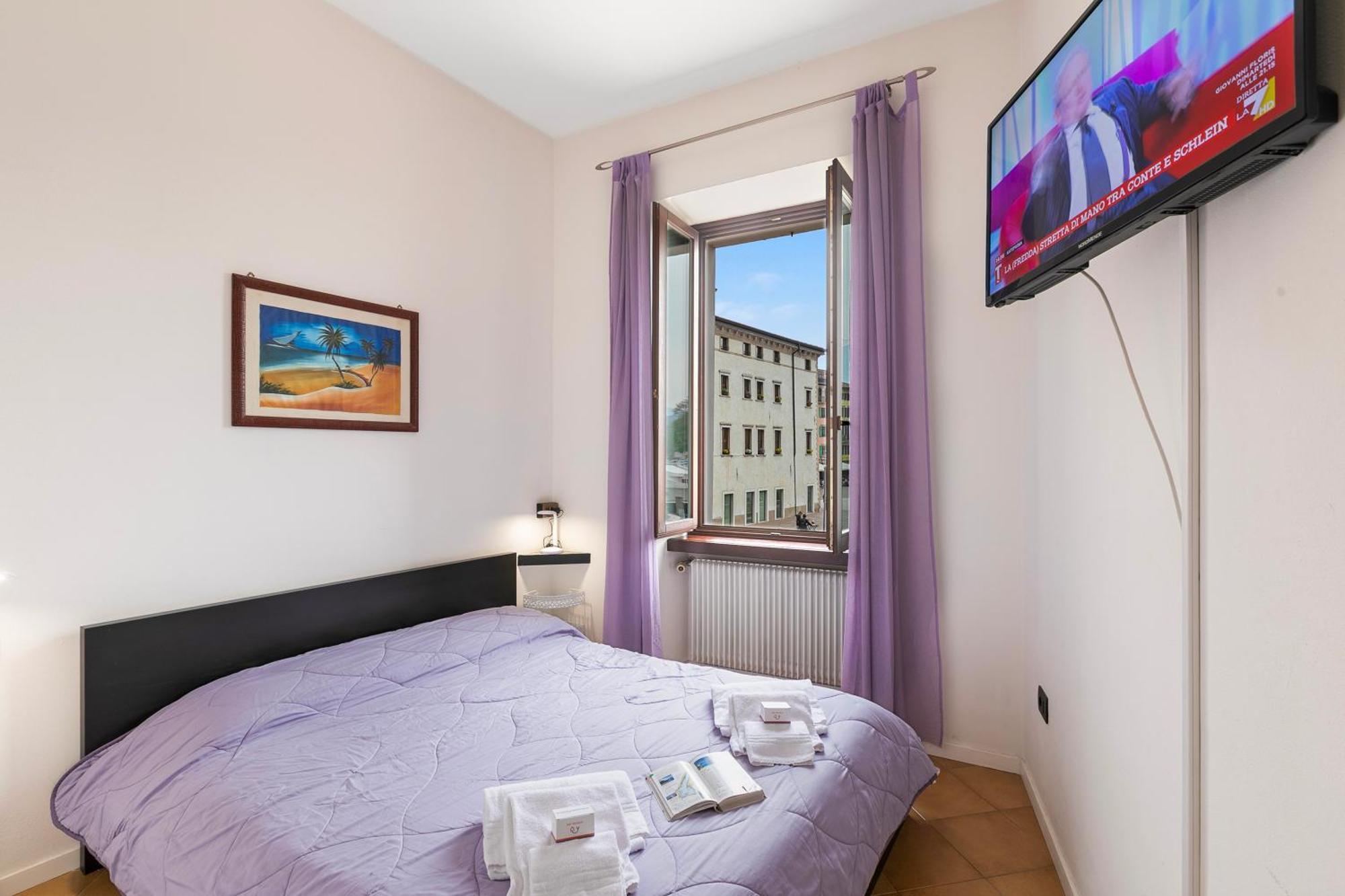 Lake View Historical Center Apartment - Happy Rentals Riva del Garda Exterior photo