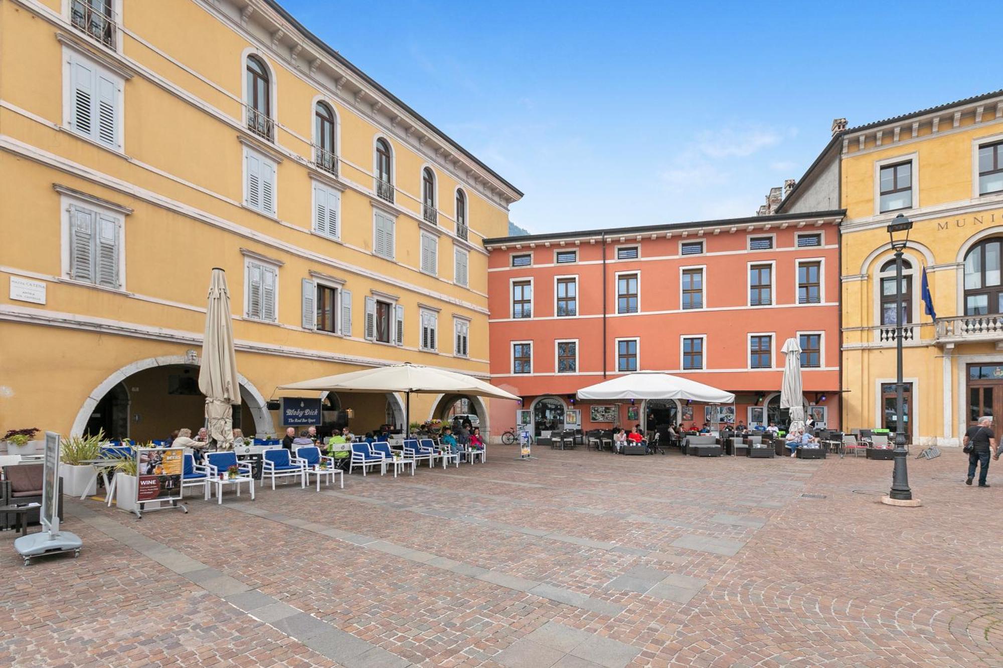 Lake View Historical Center Apartment - Happy Rentals Riva del Garda Exterior photo